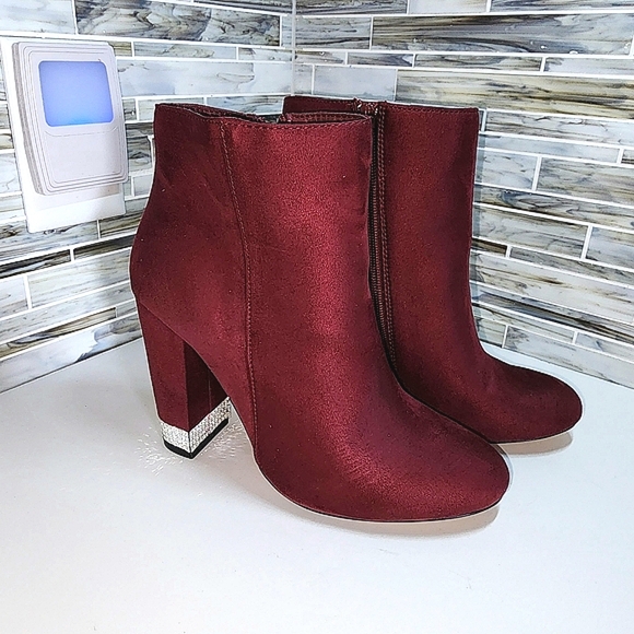 XOXO Boots - Picture 2 of 5